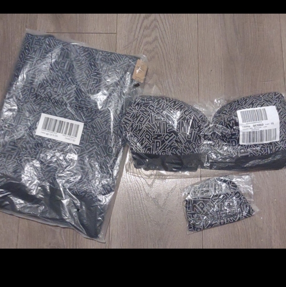 Victoria secret -3Pc Black & White Logo Set "Tote, Bra-36D, & Thong-Large - Picture 5 of 6